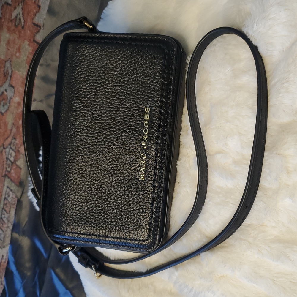 Marc Jacobs Black Pebbled Leather Crossbody